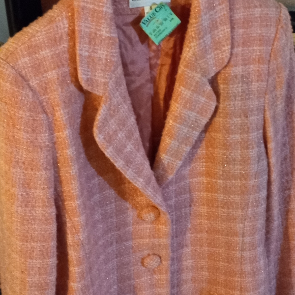 Bloomingdale's pink vintage ladies coat size 8 - Picture 1 of 6